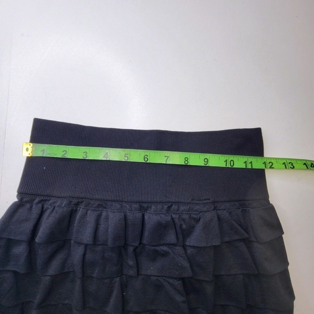 Black Mini Skirt Size S/M - Picture 4 of 5